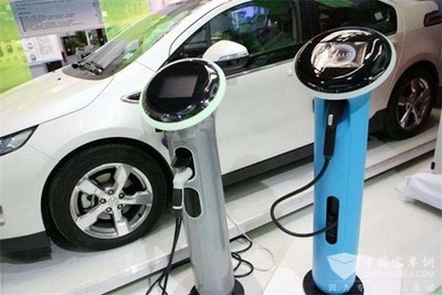 2019政府工作報告聚焦 七大汽車產業(yè)核心要點與新興能源技術研發(fā)